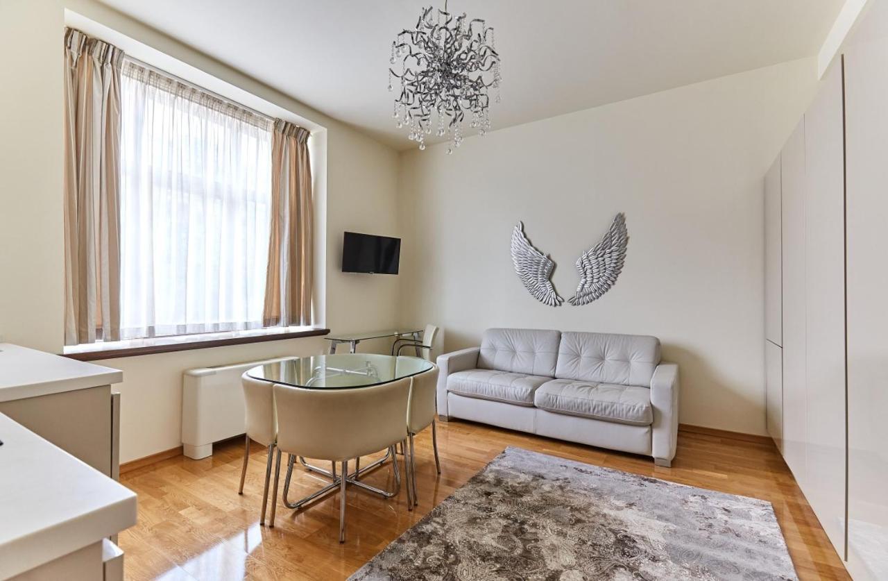 Rezident Apartment